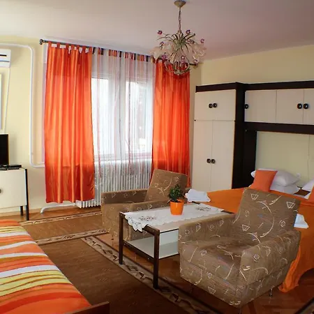 Altan Apartamento *